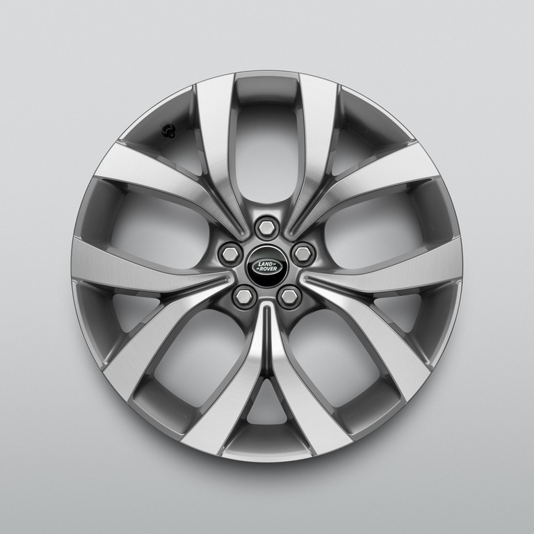 20-дюймовые легкосплавные колесные диски Style 5076 с отделкой Diamond Turned, с контрастом Gloss Mid-Silver  image