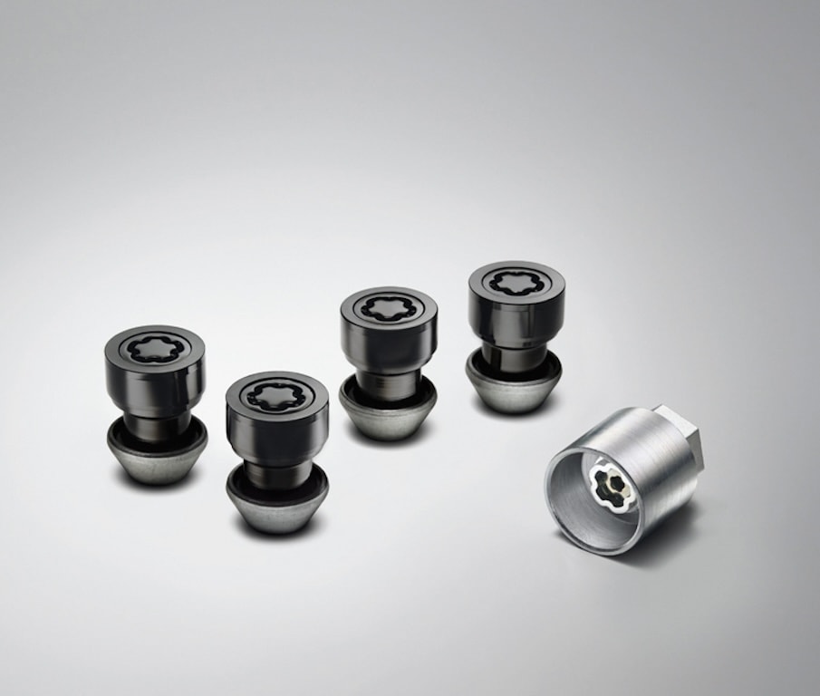 Black Locking Wheel Nut Kit image