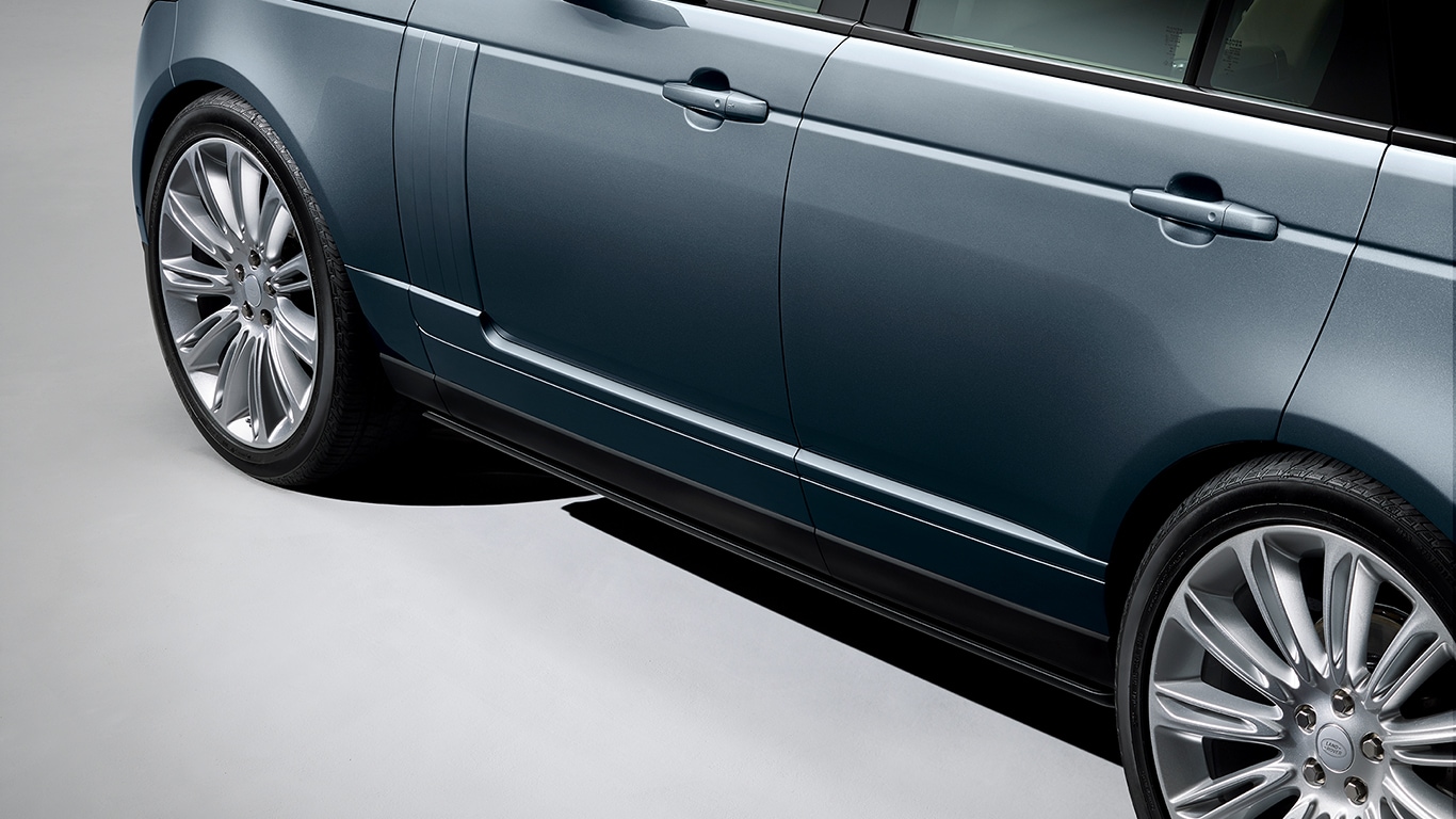 Deployable Side Step Kit - LWB, with Lane Departure, 16MY image